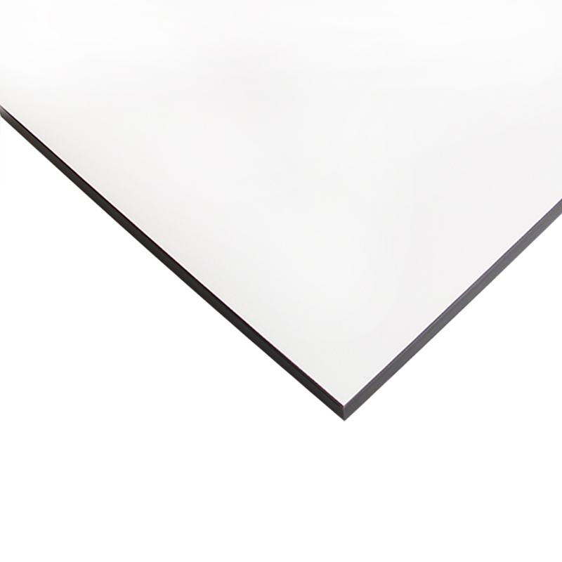 0085 FH/FH (4100х618х12) черная сердцевина