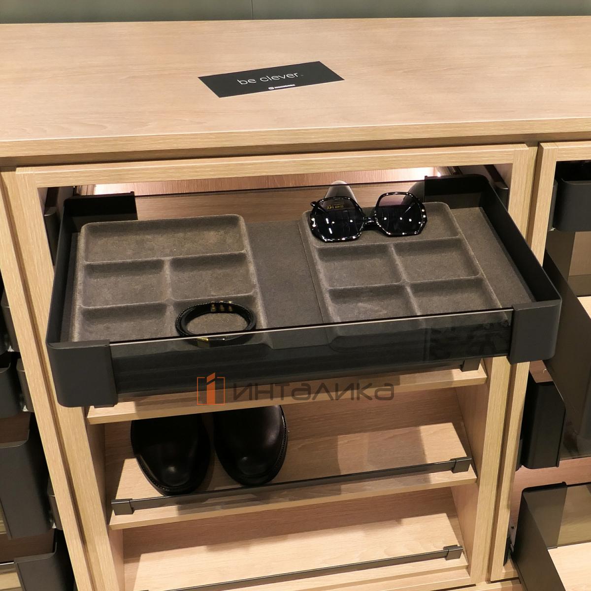 Лоток для галстуков и ремней 5 ячеек в полку КЕССЕБЁМЕР / KESSEBOHMER Конеро, D 345, черный