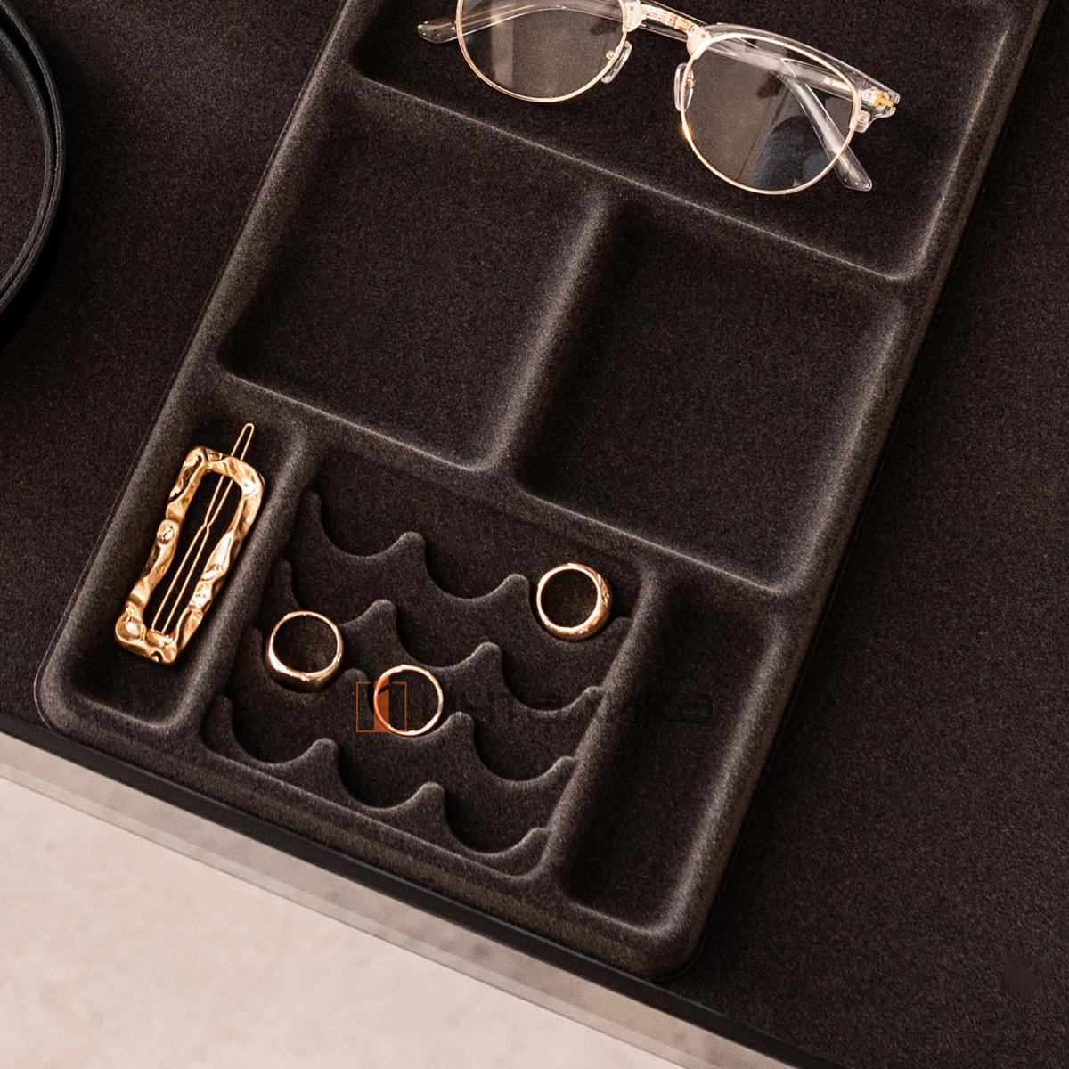 Лоток для колец и украшений 6 ячеек в полку КЕССЕБЁМЕР / KESSEBOHMER Конеро, D 345, черный