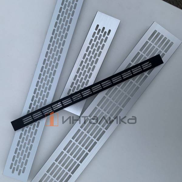 Вентиляционная решетка Rejs, 375х23.5 мм, алюминий, черный – 2